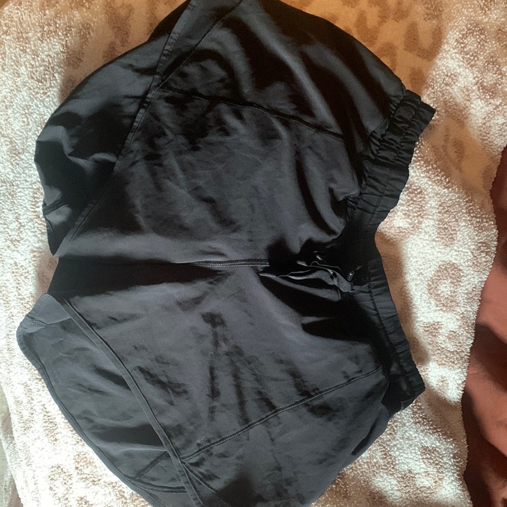 Lululemon black shorts size 6